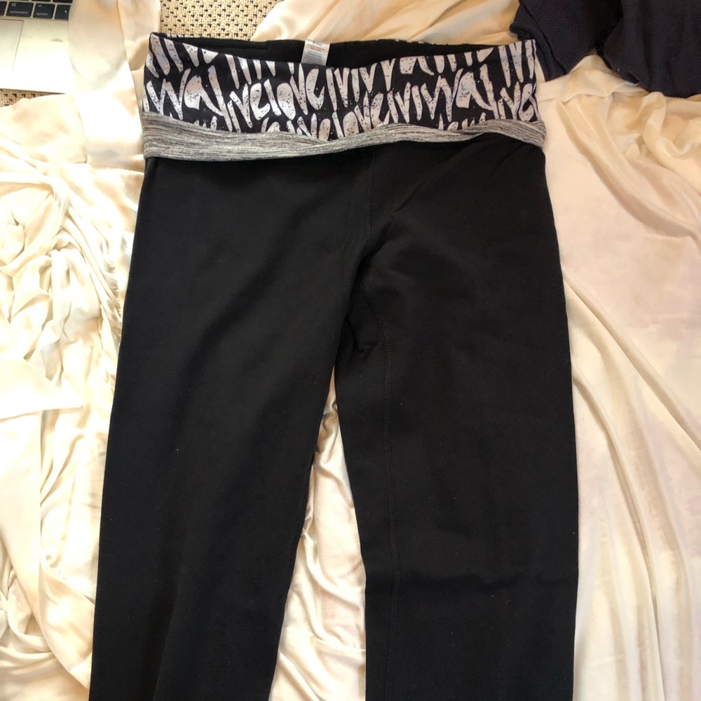 ivivva leggings SIZE 14 KIDS MARKED AS LARGE